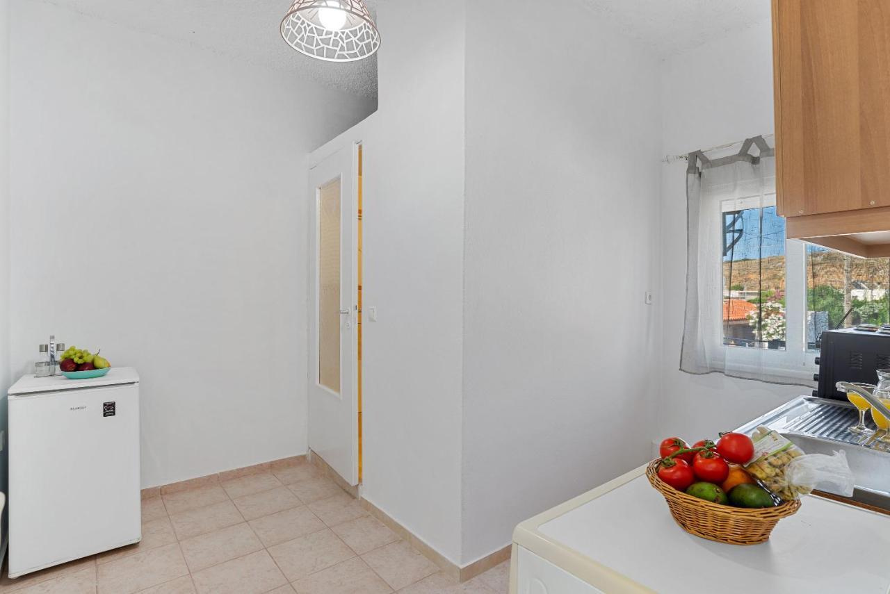 Bella-Maria At Aptera With Mountain And Sea View !! Chrissi Akti Chania Exterior foto